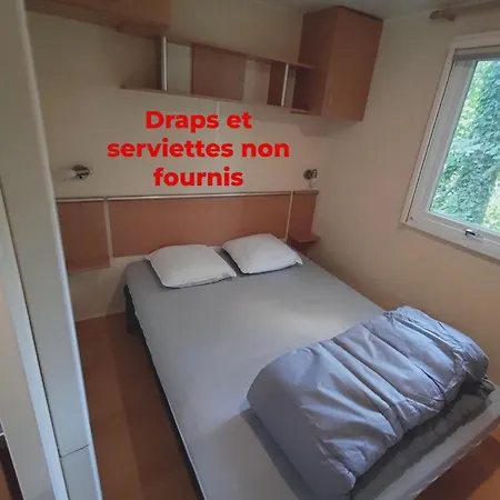 Kemp Nature En Mobile Vintage Sur Municipal Sans Drap *